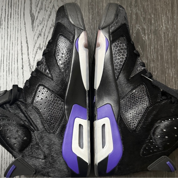 Jordan Men\'s Black and Purple Athletic Shoes main image 3